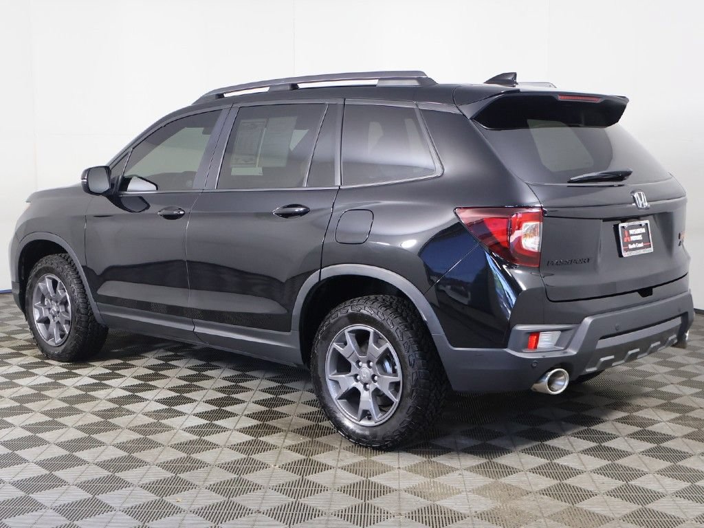 Used 2024 Honda Passport TrailSport image 13