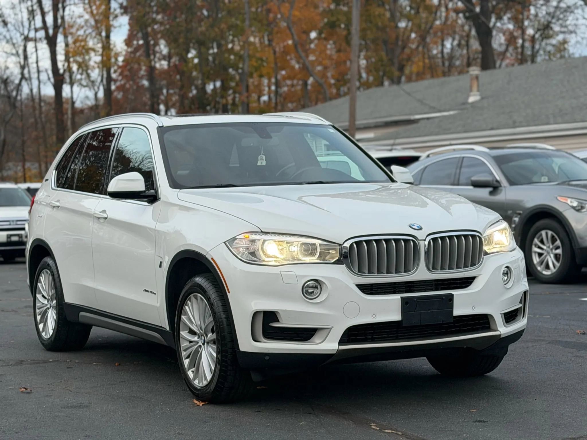 Used 2017 BMW X5 xDrive40e image 2