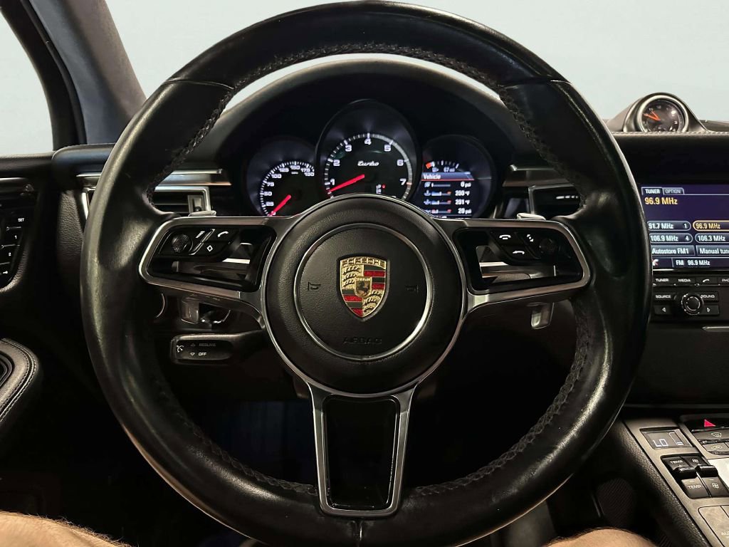 Used 2015 Porsche Macan Turbo AWD/4WD image 39