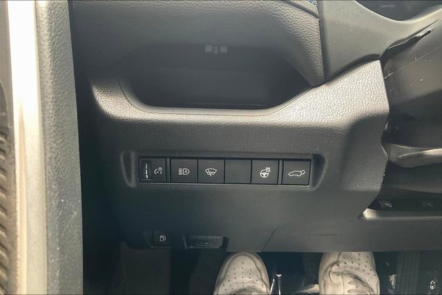 Used 2019 Toyota RAV4 XSE AWD/4WD image 34