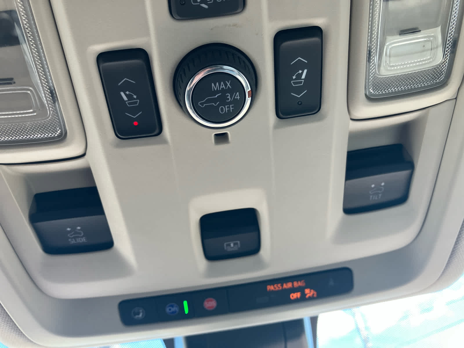 Used 2021 GMC Yukon Denali w/ Denali Premium Package RWD image 24