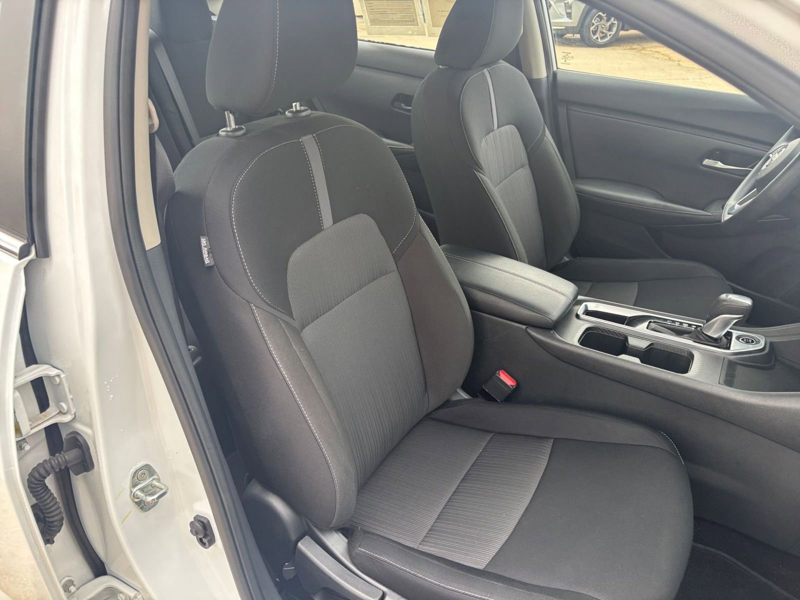 Used 2025 Nissan Sentra SV image 34