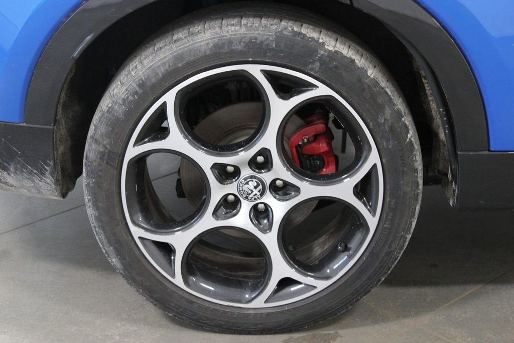 Used 2024 Alfa Romeo Tonale Veloce AWD/4WD image 13