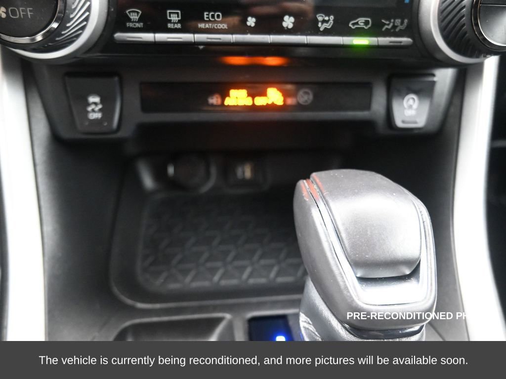 Used 2023 Toyota RAV4 XLE Premium image 24