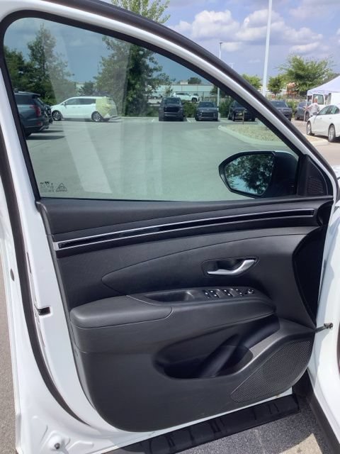 Certified 2022 Hyundai Santa Cruz SE AWD/4WD image 17