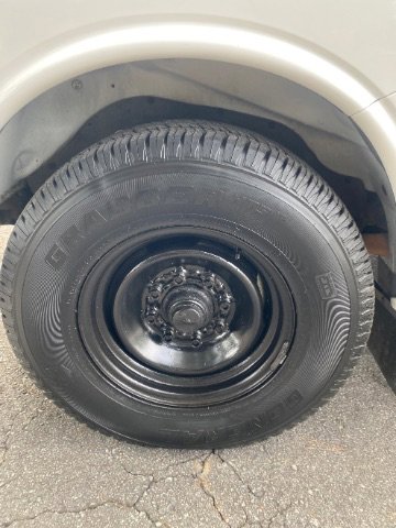 Used 2001 Chevrolet Express 3500 image 21