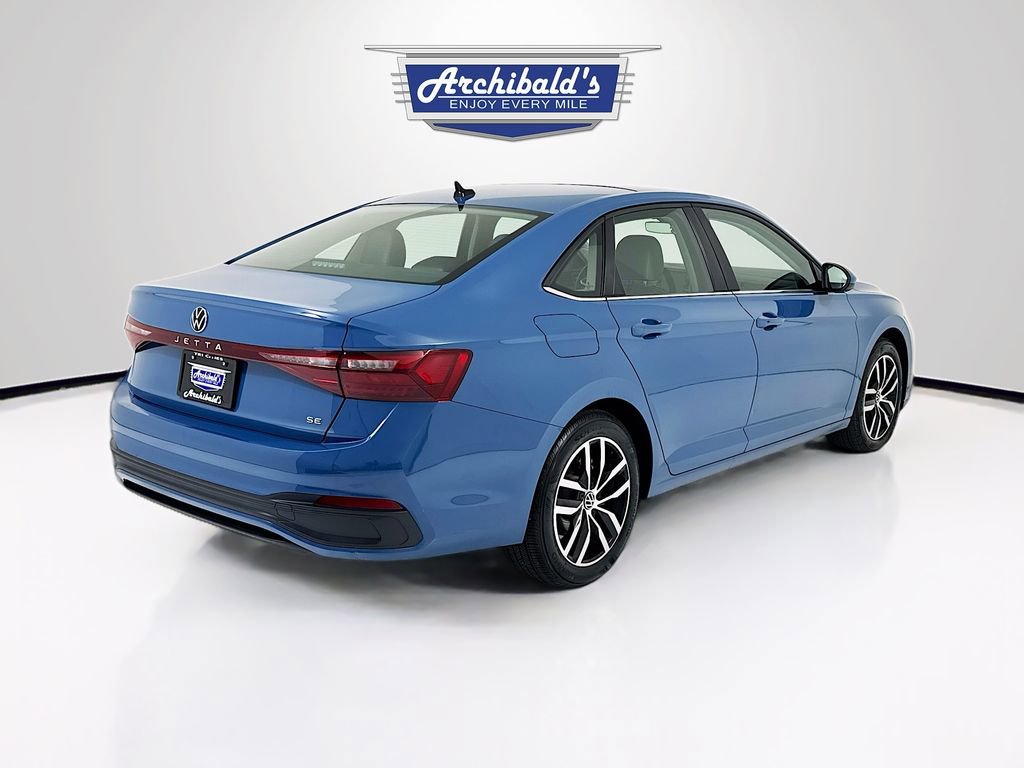 Used 2025 Volkswagen Jetta SE image 7