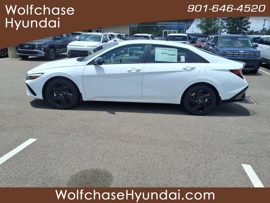 New 2026 Hyundai Elantra Sport FWD image 2