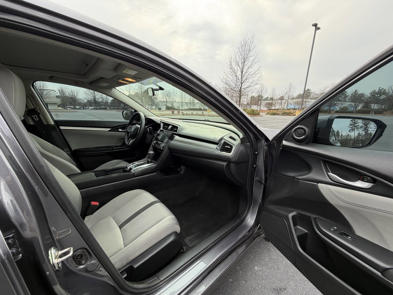 Used 2017 Honda Civic EX image 19