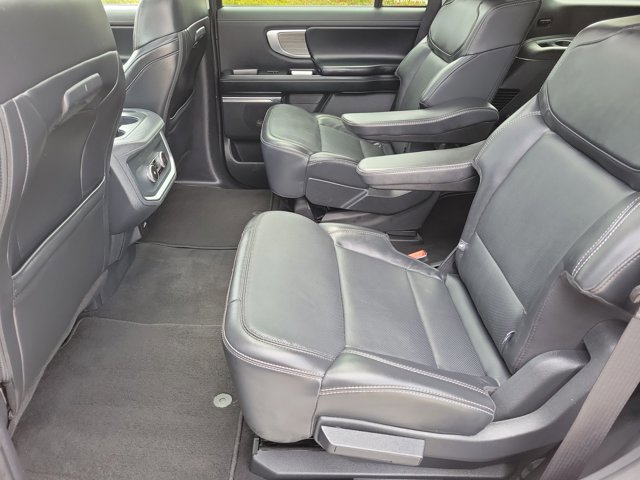 Certified 2025 Ford Expedition Platinum image 11