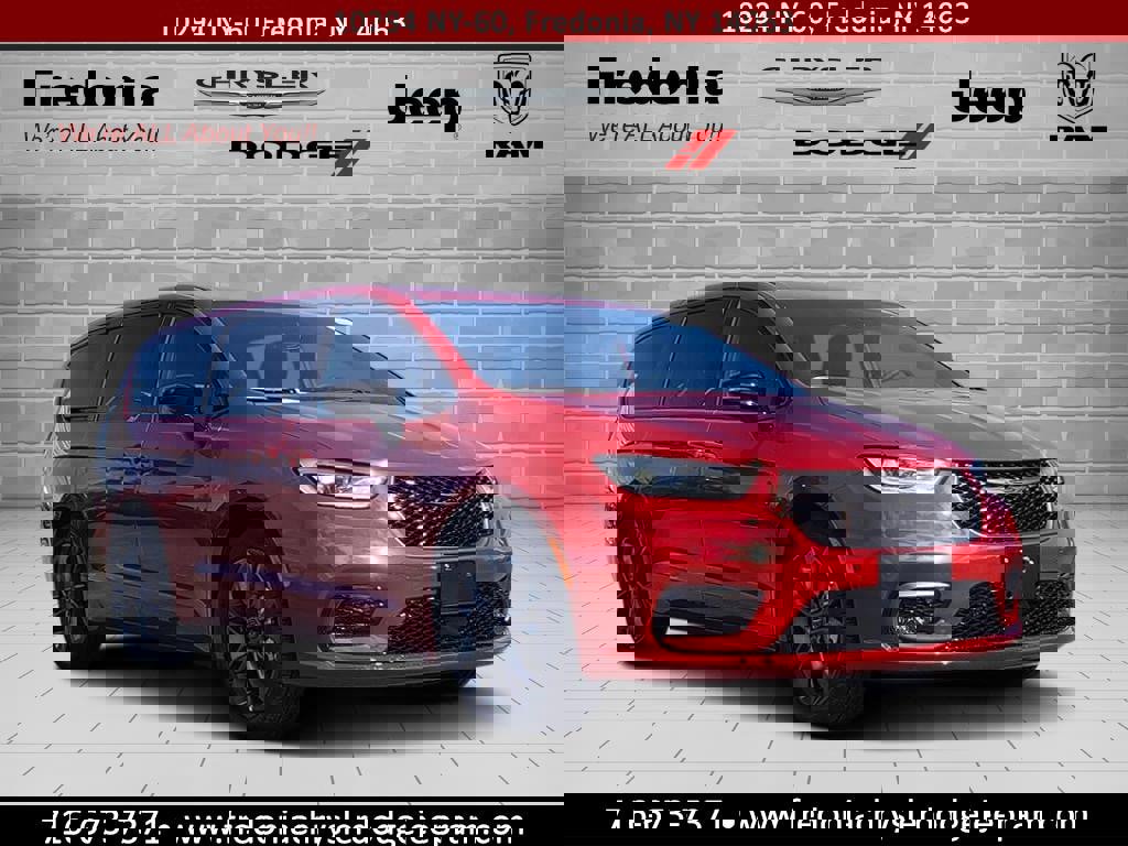 New 2026 Chrysler Pacifica Select image 1