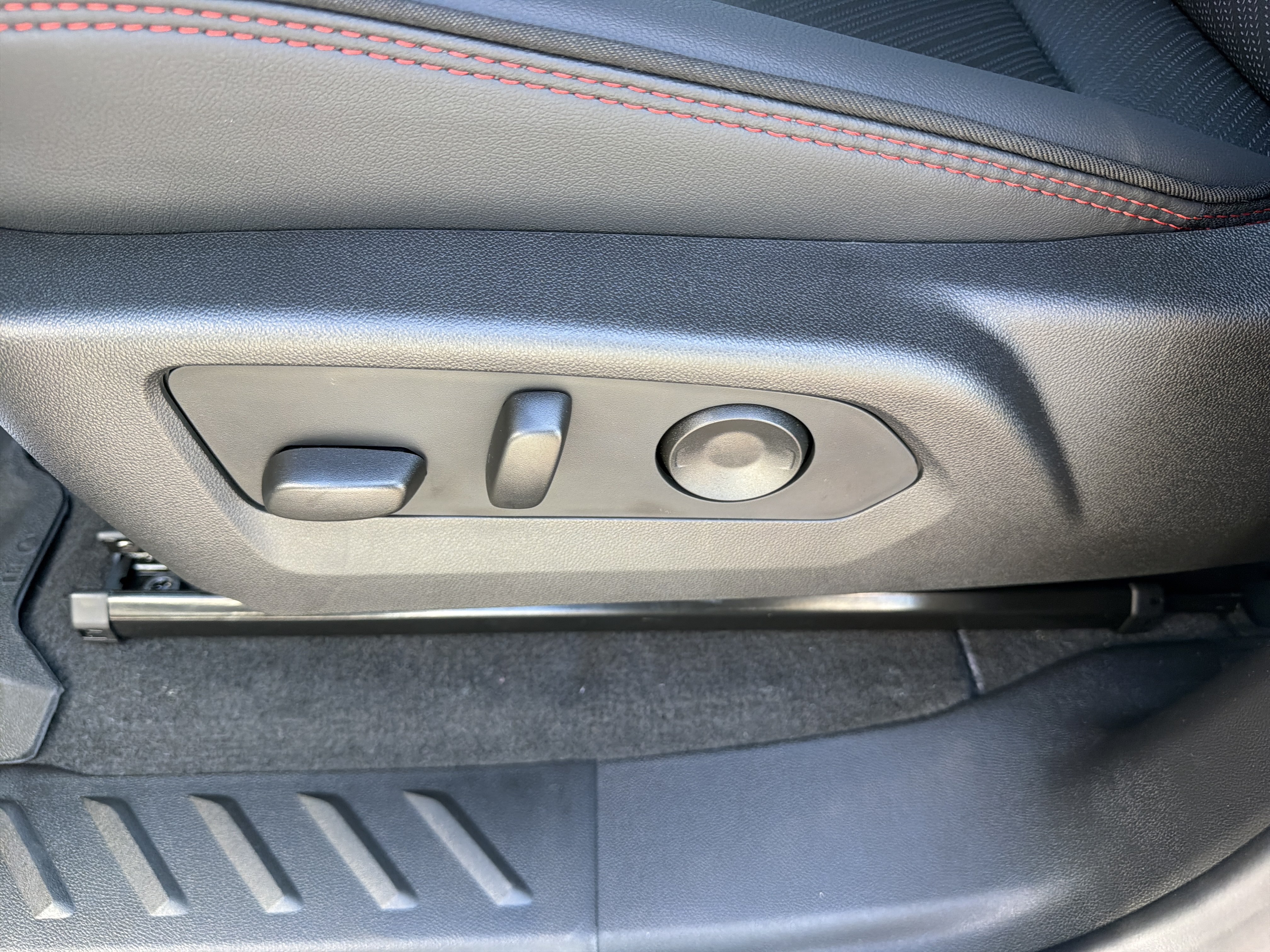 New 2026 GMC Canyon AT4X AWD/4WD image 17