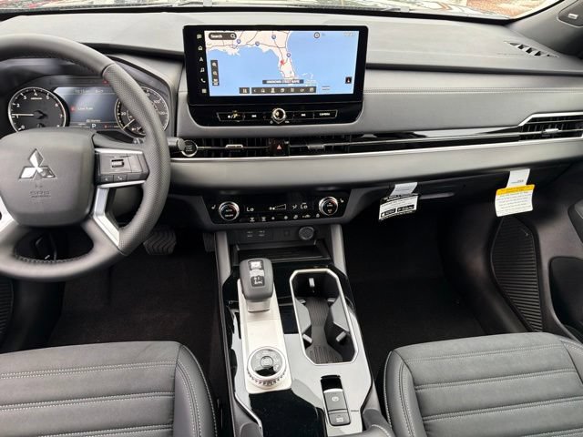 New 2026 Mitsubishi Outlander LE FWD image 17