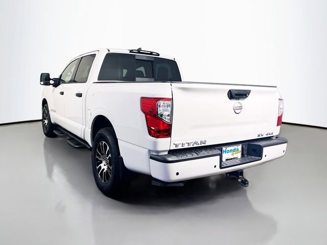 Used 2024 Nissan Titan SV w/ SV Convenience Package image 7