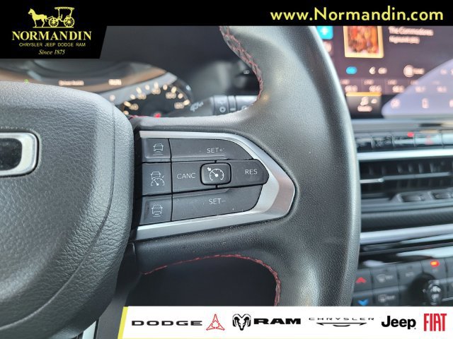 Used 2023 Jeep Compass Trailhawk AWD/4WD image 14