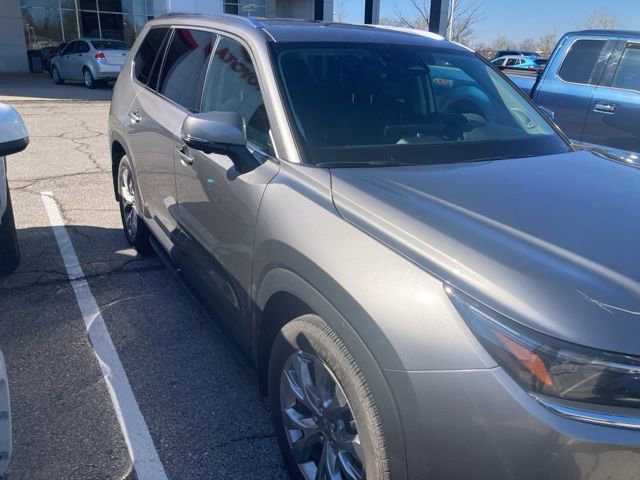 Used 2026 Toyota Grand Highlander Limited AWD/4WD image 3