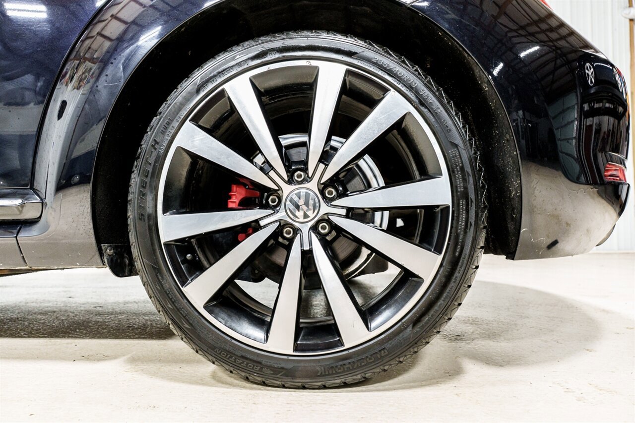 Used 2014 Volkswagen Beetle R-Line FWD image 8