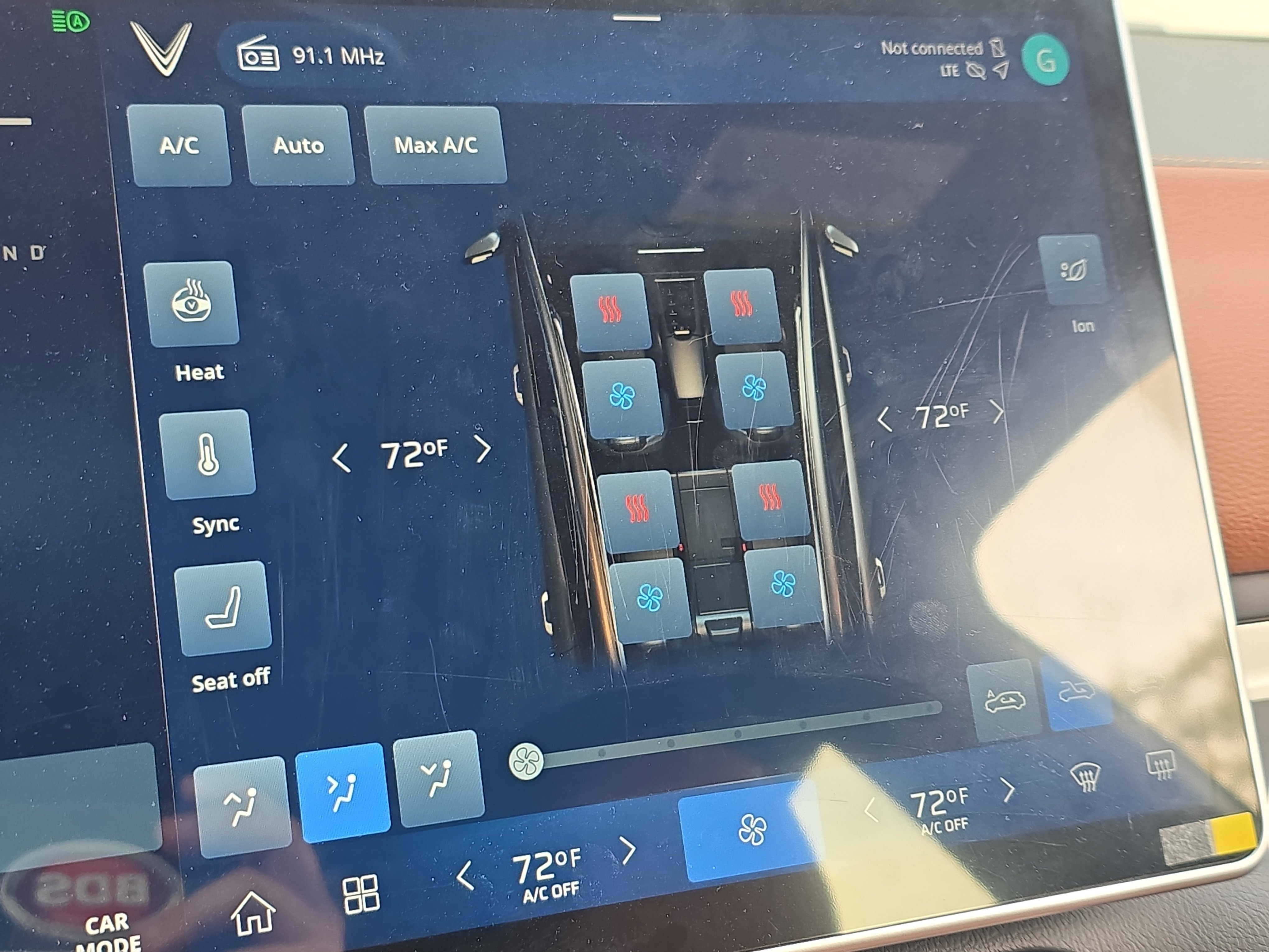 New 2025 VinFast VF 8 Plus image 22