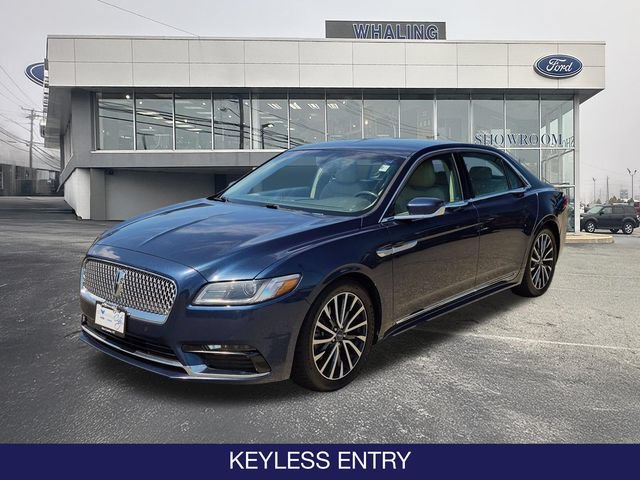 Used 2017 Lincoln Continental Select AWD/4WD image 3