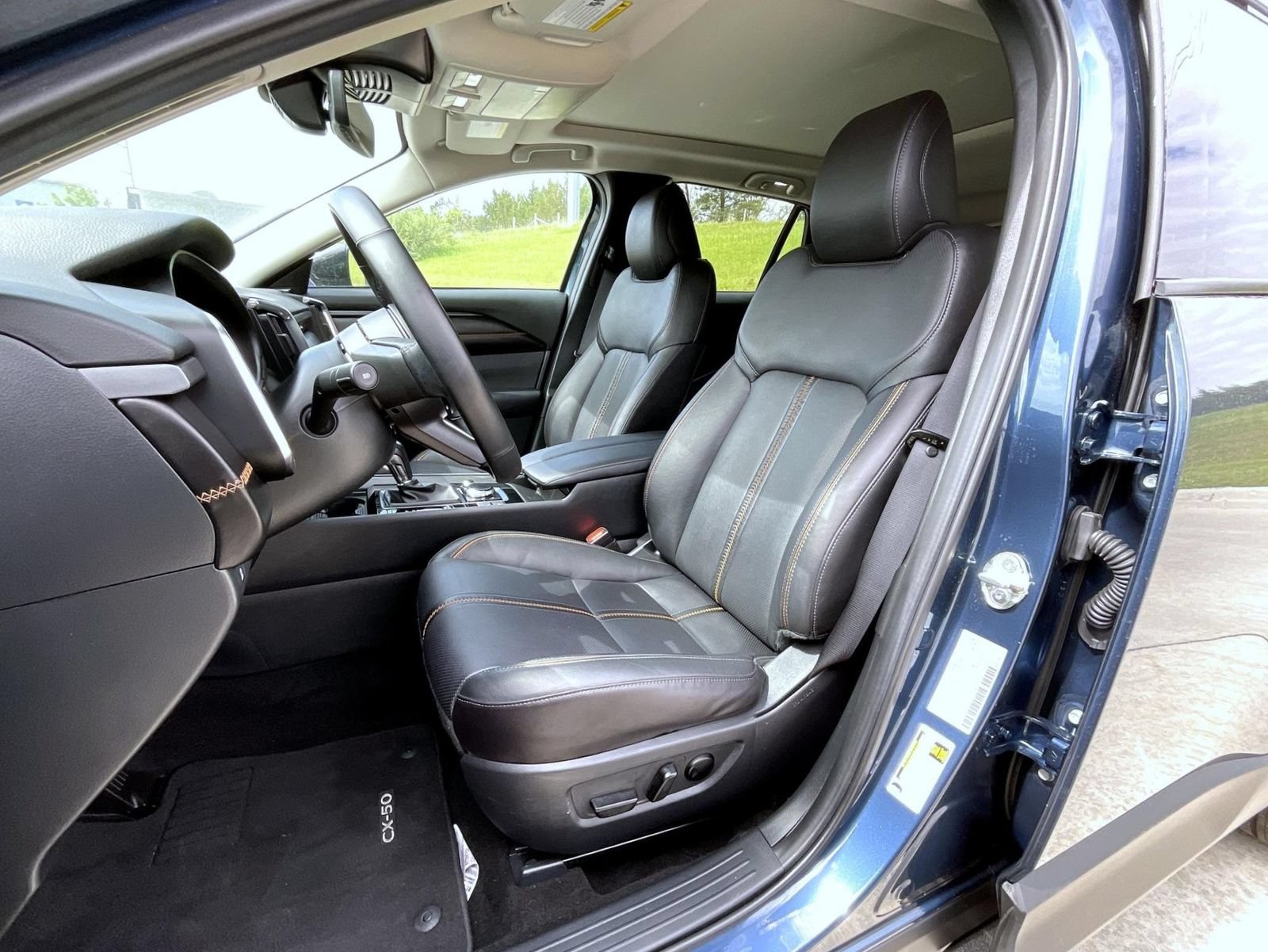Used 2025 MAZDA CX-50 AWD 2.5 S w/ Premium Plus Pkg image 10