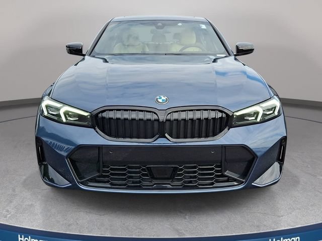 New 2026 BMW 330i xDrive Sedan w/ M Sport Package AWD/4WD image 2