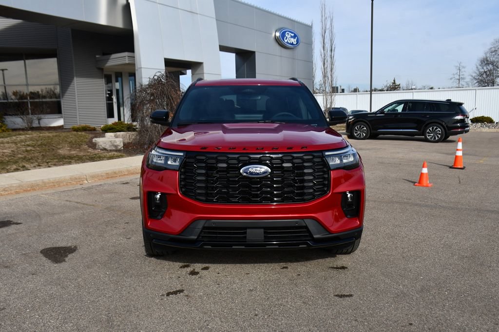 New 2026 Ford Explorer ST-Line w/ ST-Line Street Pack AWD/4WD image 10