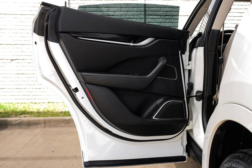 Used 2019 Maserati Levante image 51