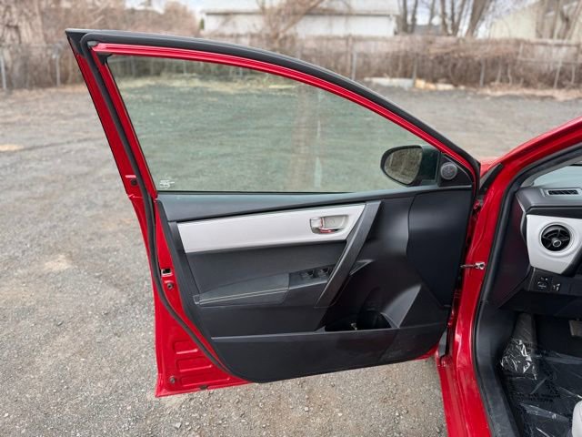 Used 2017 Toyota Corolla LE w/ Carpet Mat Package (TMS) image 14