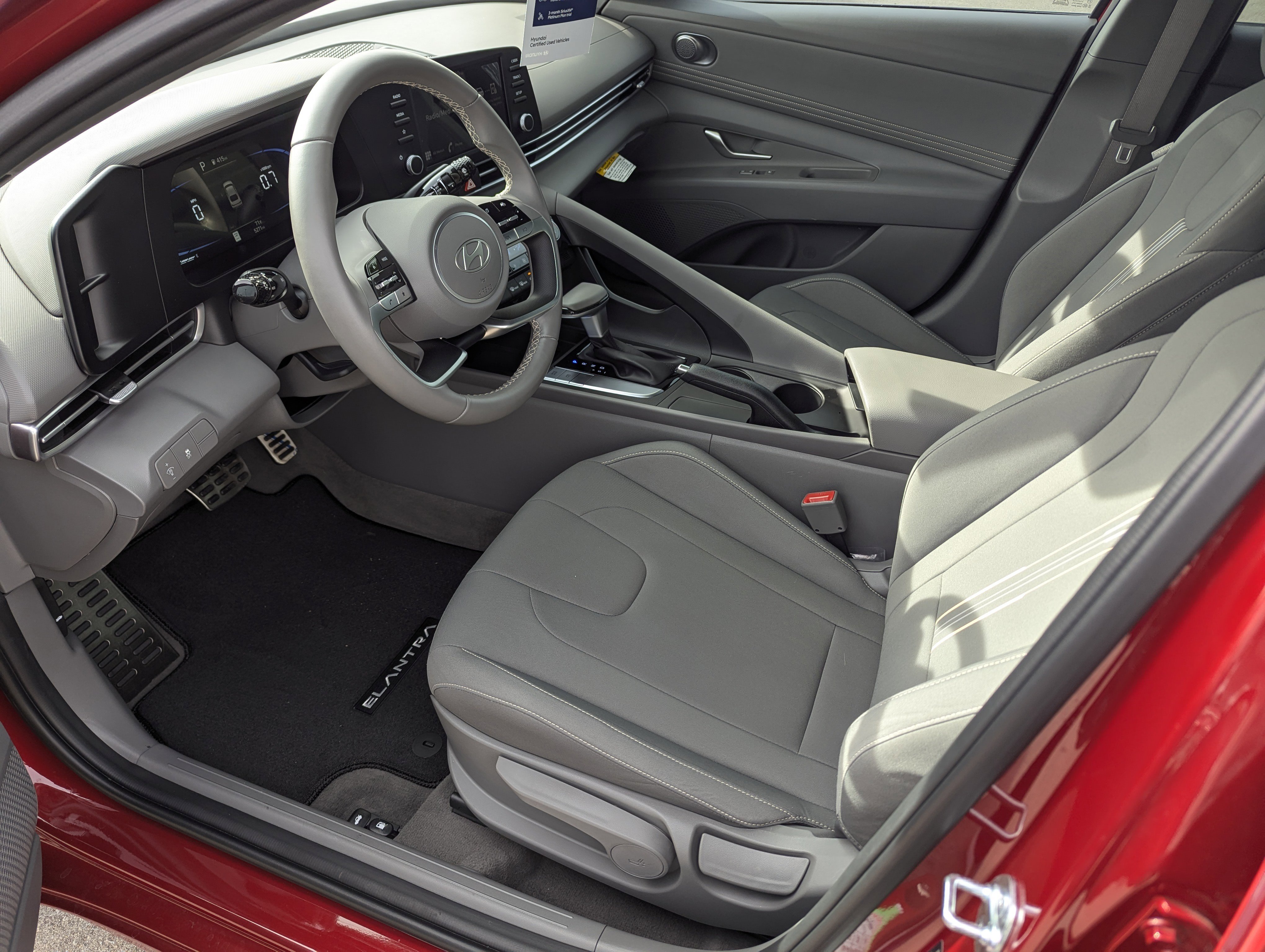 Certified 2025 Hyundai Elantra Sport image 9