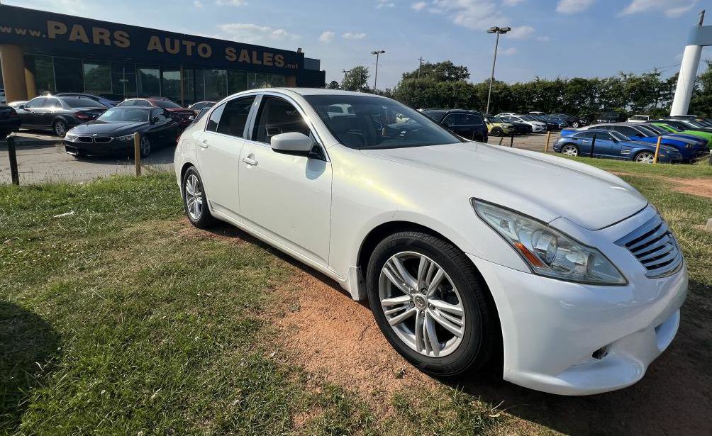 Used 2013 INFINITI G37 Journey w/ Premium Pkg image 4