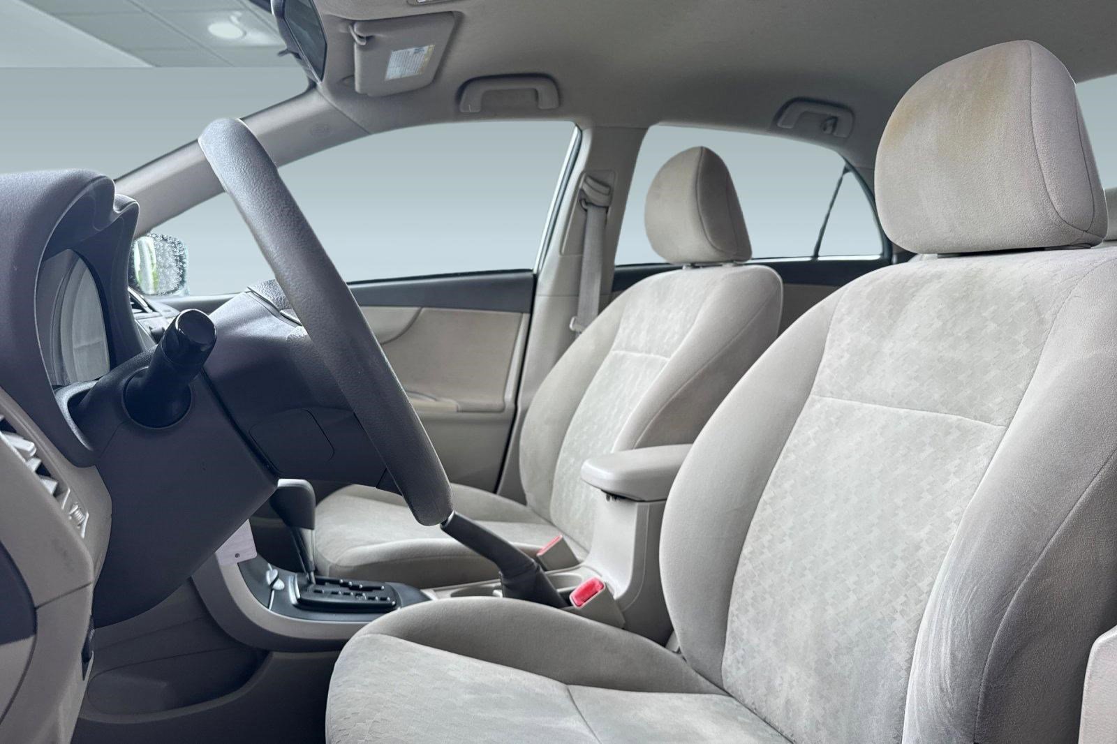 Used 2009 Toyota Corolla LE FWD image 23