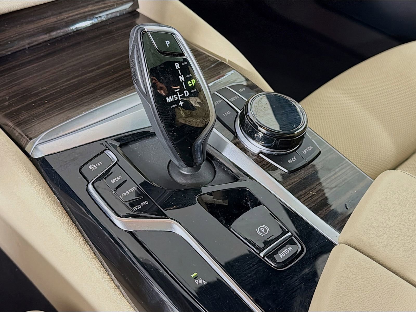 Used 2023 BMW 540i xDrive w/ Executive Package image 20