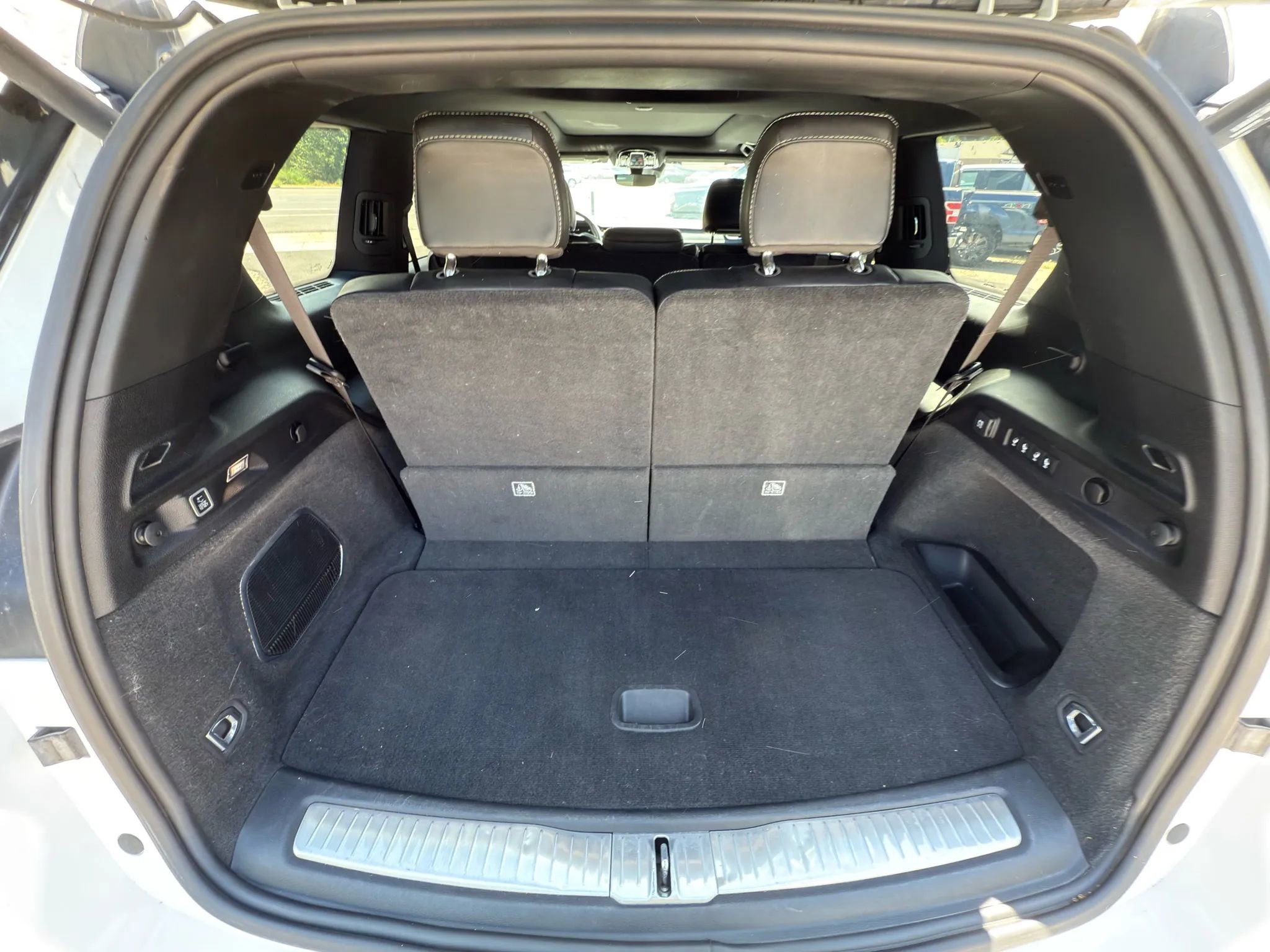 Used 2021 Jeep Grand Cherokee L Overland image 16