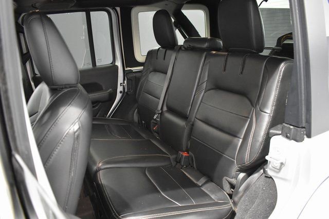 Used 2022 Jeep Wrangler Unlimited Sahara w/ Cold Weather Group image 34