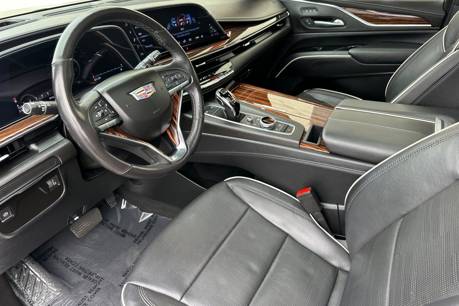 Certified 2021 Cadillac Escalade Premium Luxury RWD image 10