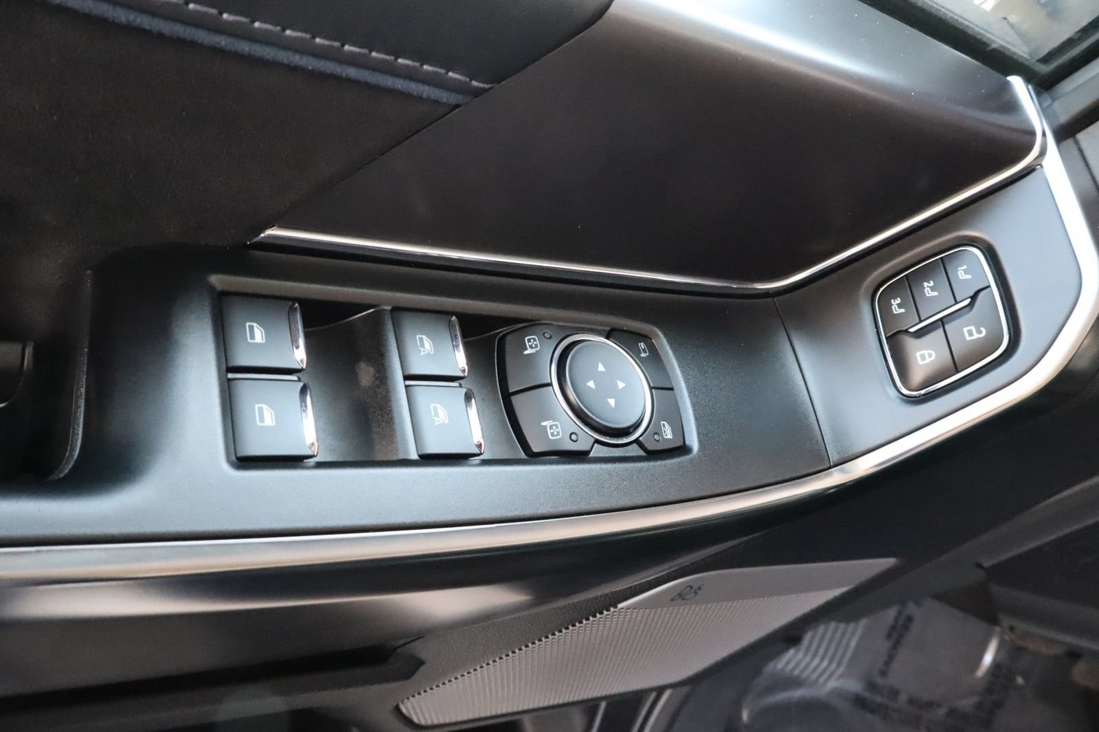 Used 2025 Ford F150 Platinum AWD/4WD image 20