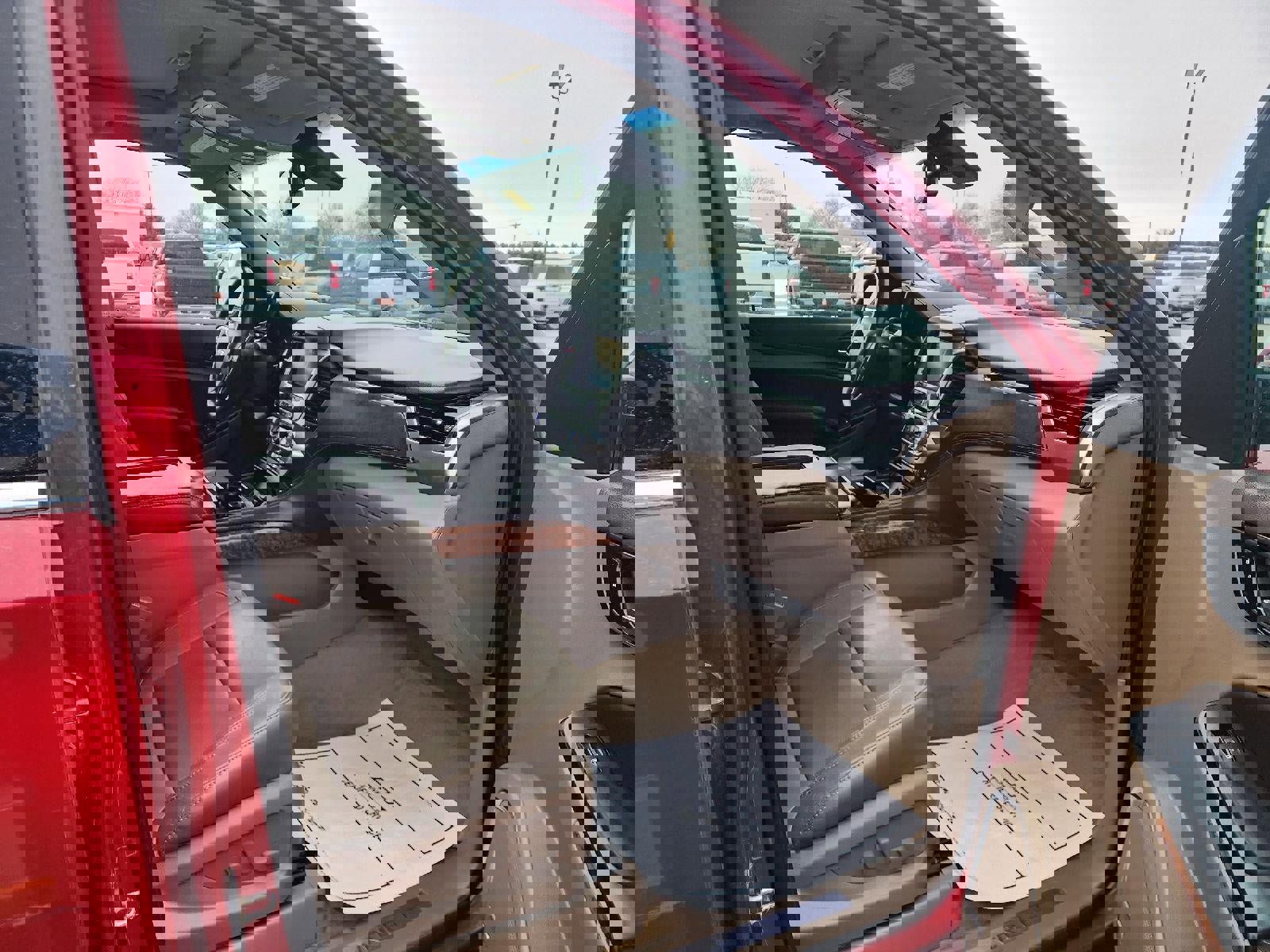 Used 2015 Chevrolet Suburban LTZ image 11