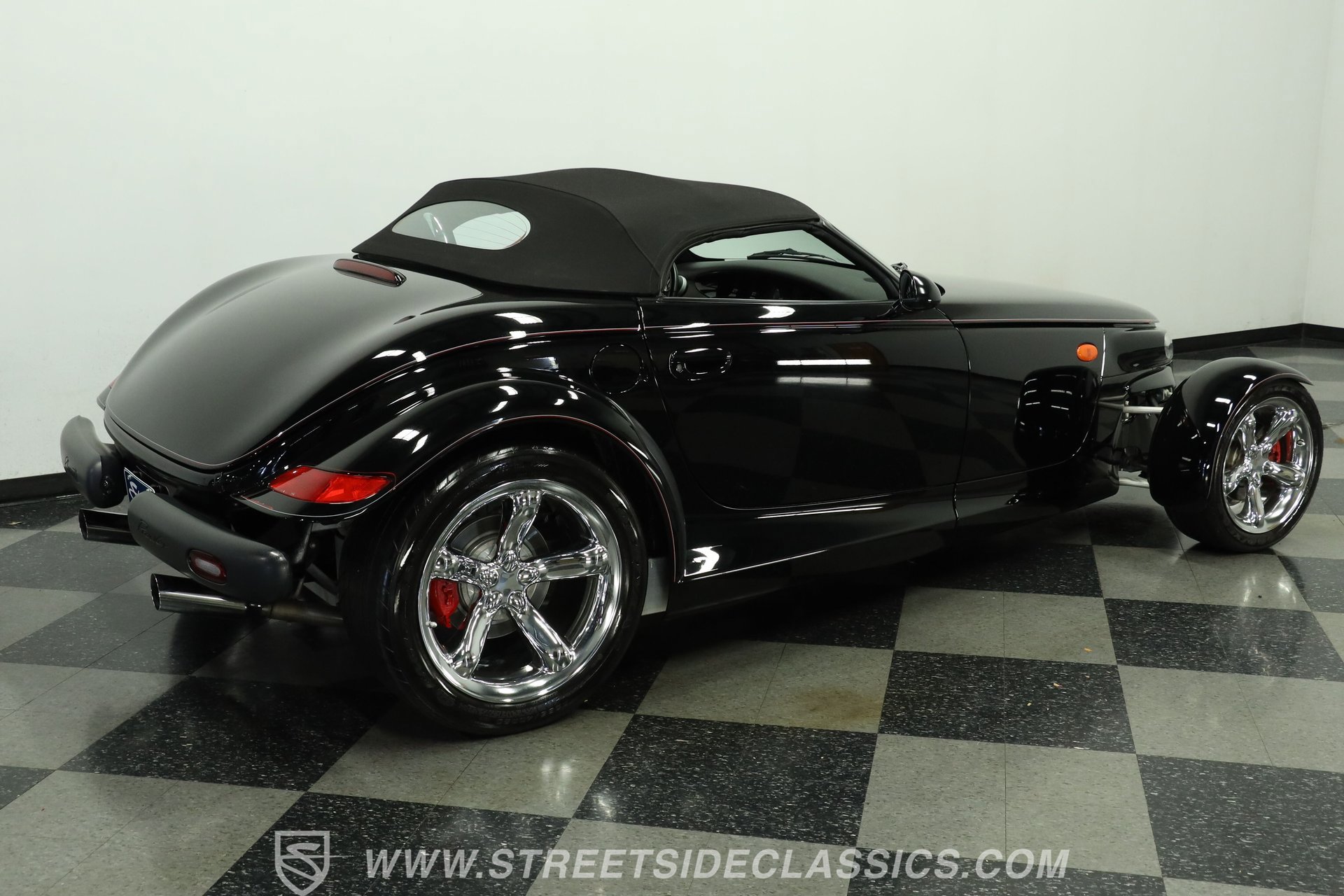 Used 2000 Plymouth Prowler image 11