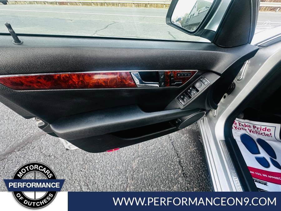 Used 2009 Mercedes-Benz C 300 Sport image 8