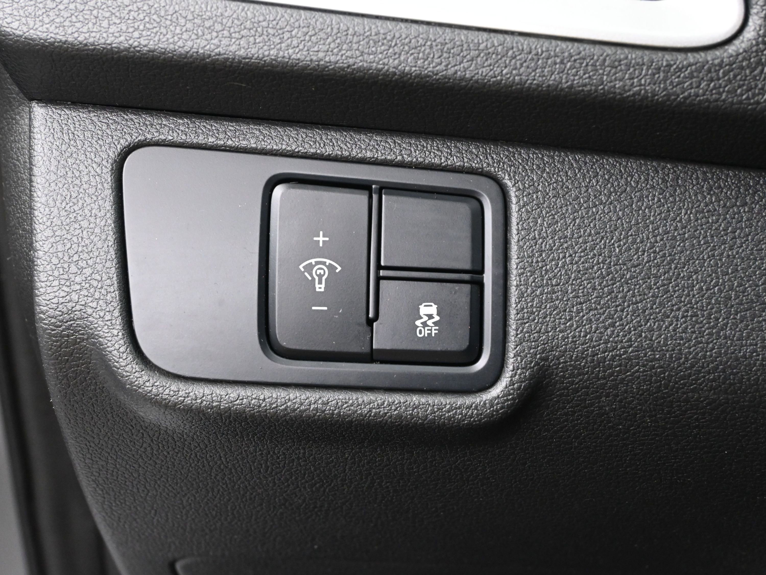 Certified 2022 Hyundai Accent SE image 12