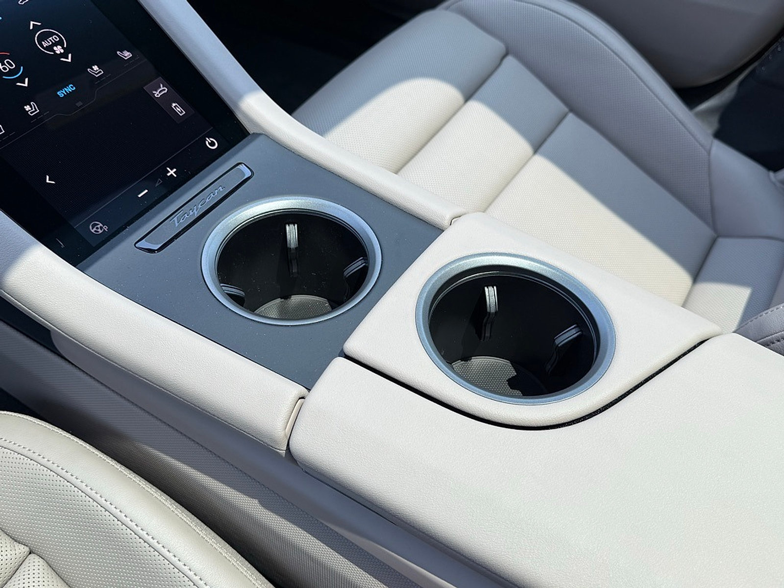 New 2025 Porsche Taycan 4S AWD/4WD image 23