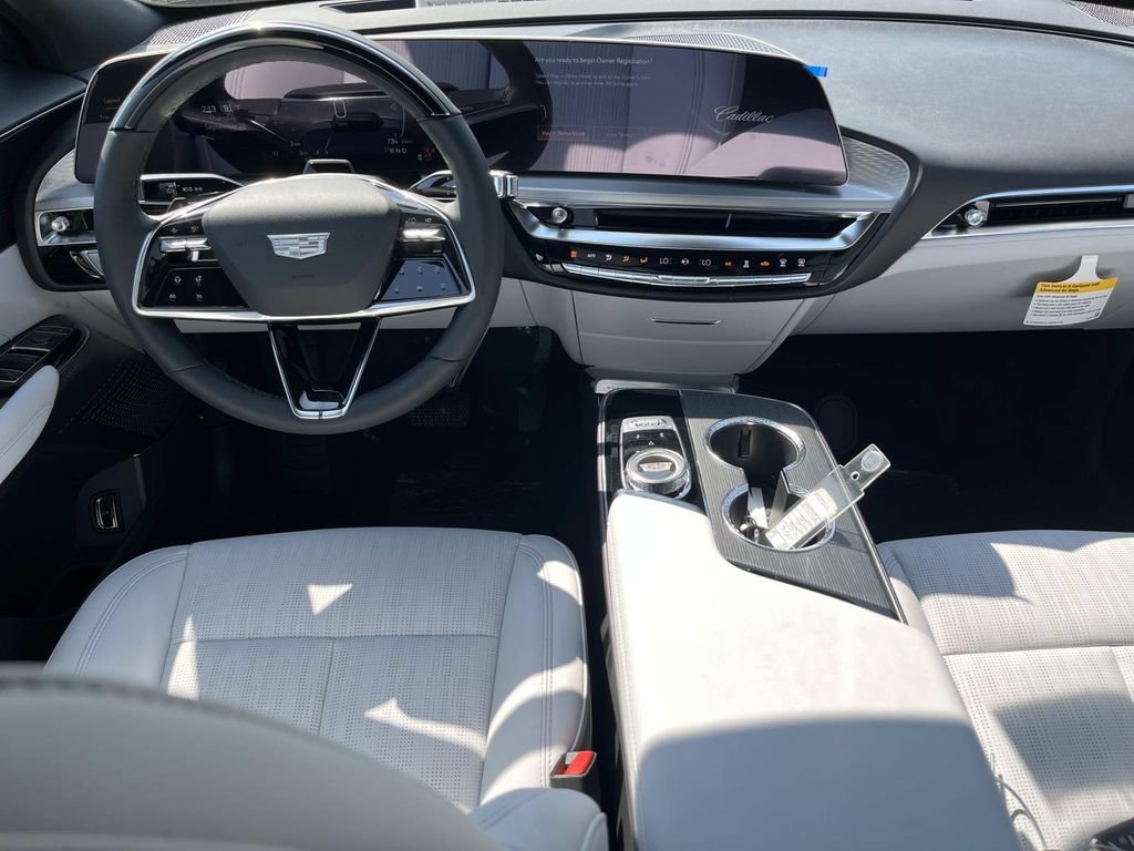 New 2026 Cadillac Lyriq Luxury AWD/4WD image 13