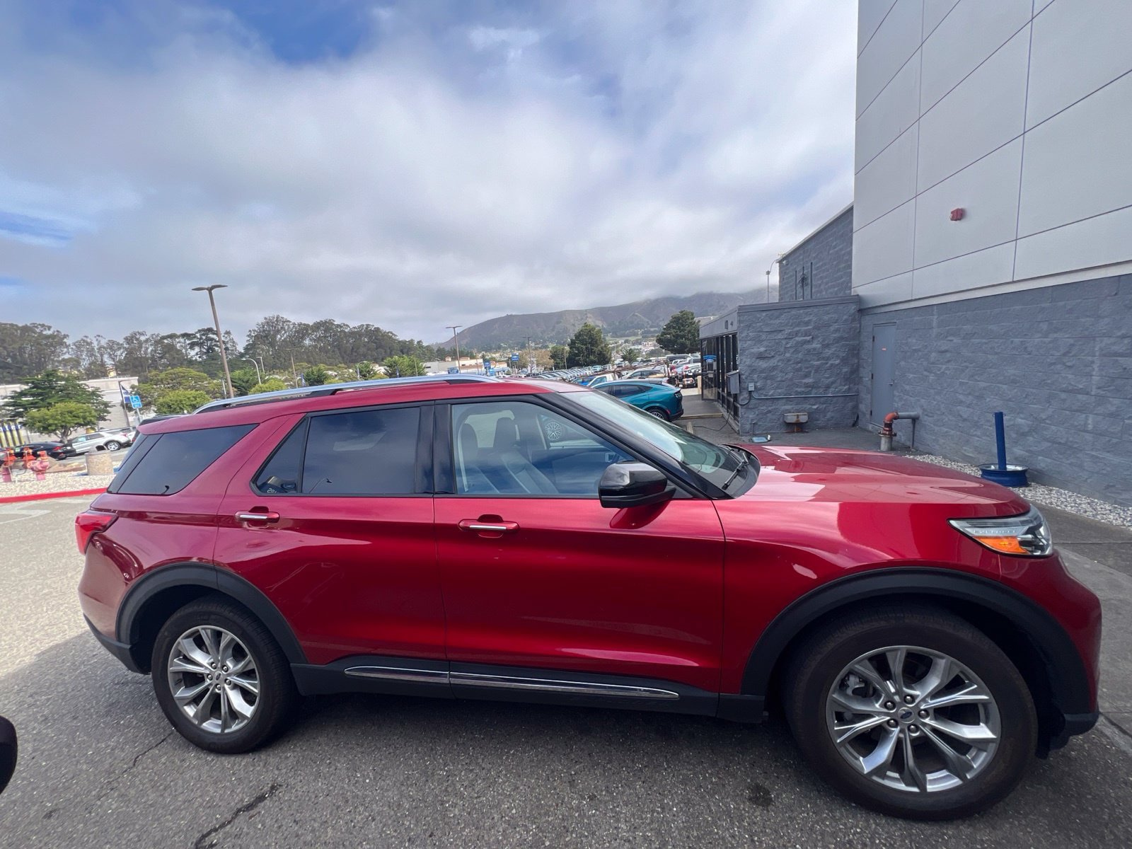 Used 2020 Ford Explorer Limited AWD/4WD image 10