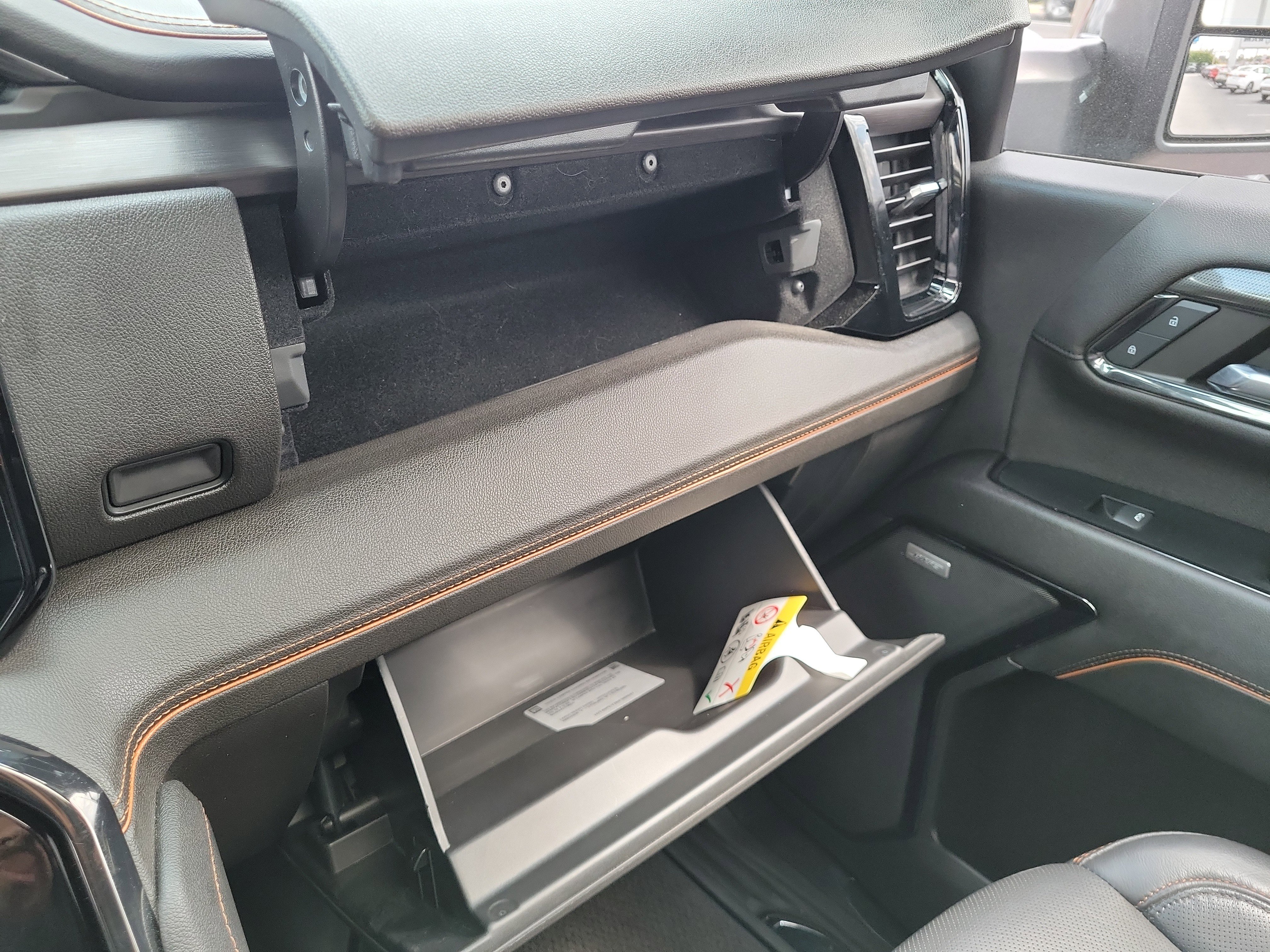 Used 2024 GMC Sierra 2500 AT4 w/ AT4 Premium Plus Package image 29