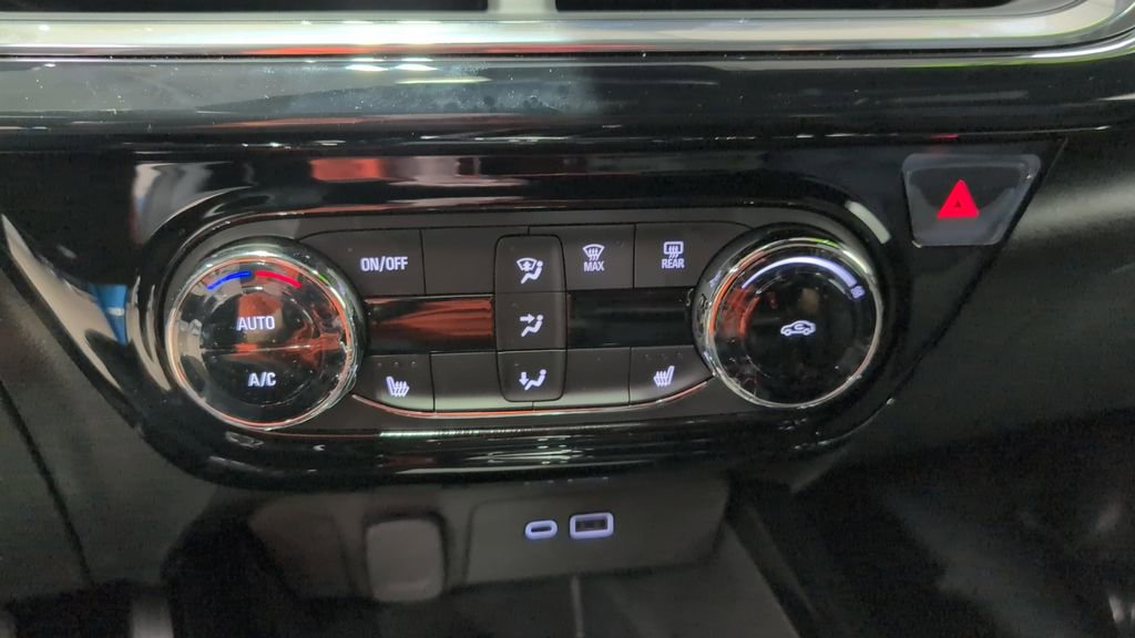 New 2026 Chevrolet Trax RS w/ Driver Confidence Package FWD image 14