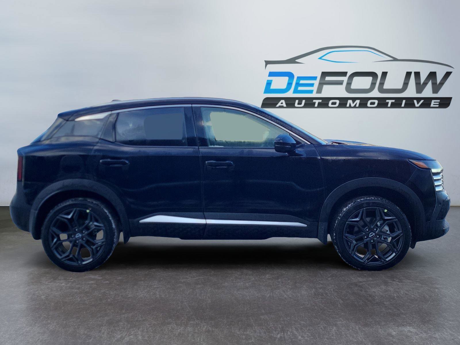 New 2026 Nissan Kicks SR w/ SR Premium Package AWD/4WD image 2