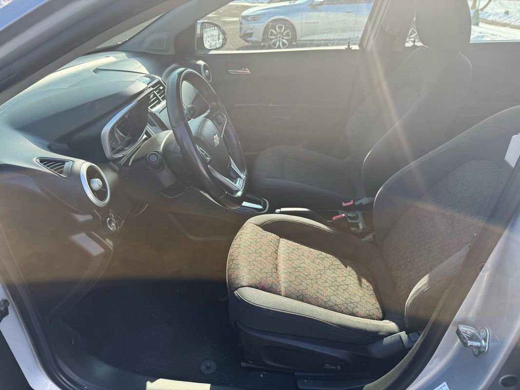 Used 2017 Chevrolet Sonic LT w/ Convenience Package image 12