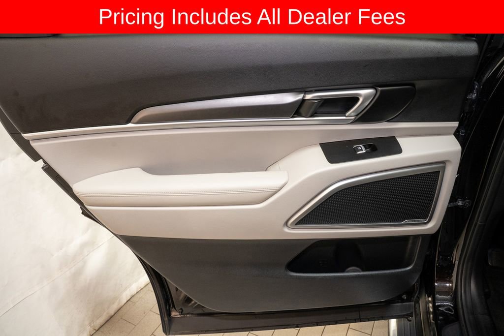 Used 2021 Kia Telluride S FWD image 11
