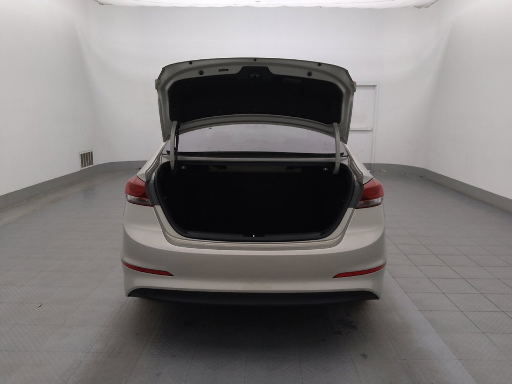Used 2018 Hyundai Elantra Limited image 29