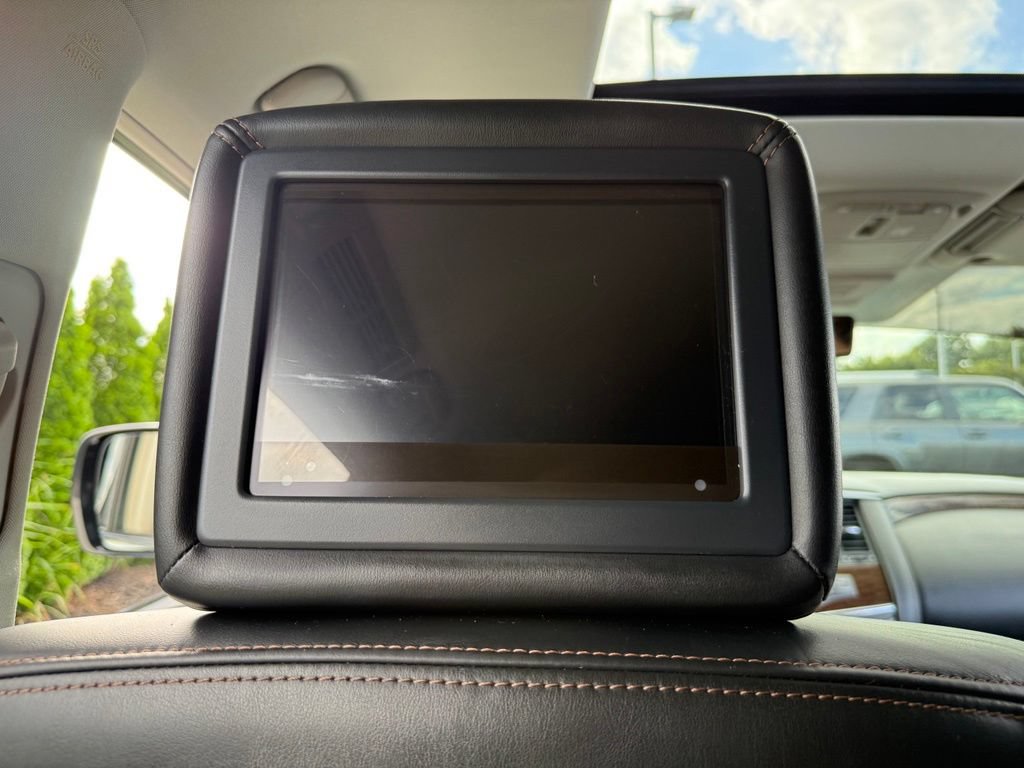 Used 2019 Nissan Armada Platinum w/ Captain's Chairs Package RWD image 35
